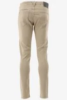 Vanguard Slim Fit V850