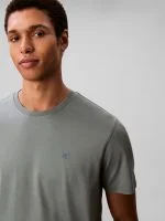 Calvin Klein T-shirt