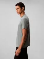Calvin Klein T-shirt
