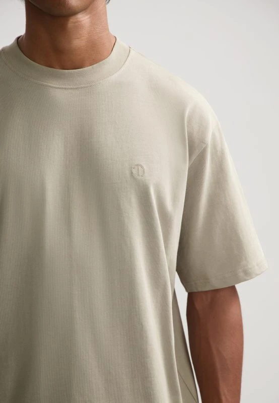 Dstrezzed T-shirt