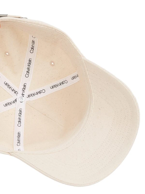 Calvin Klein Pet EMBOSSED