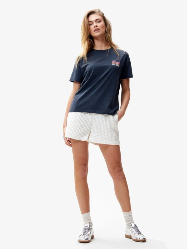 Catwalk Junkie T-shirt