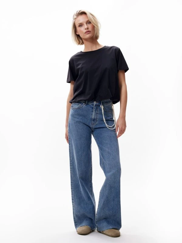 Catwalk Junkie T-shirt