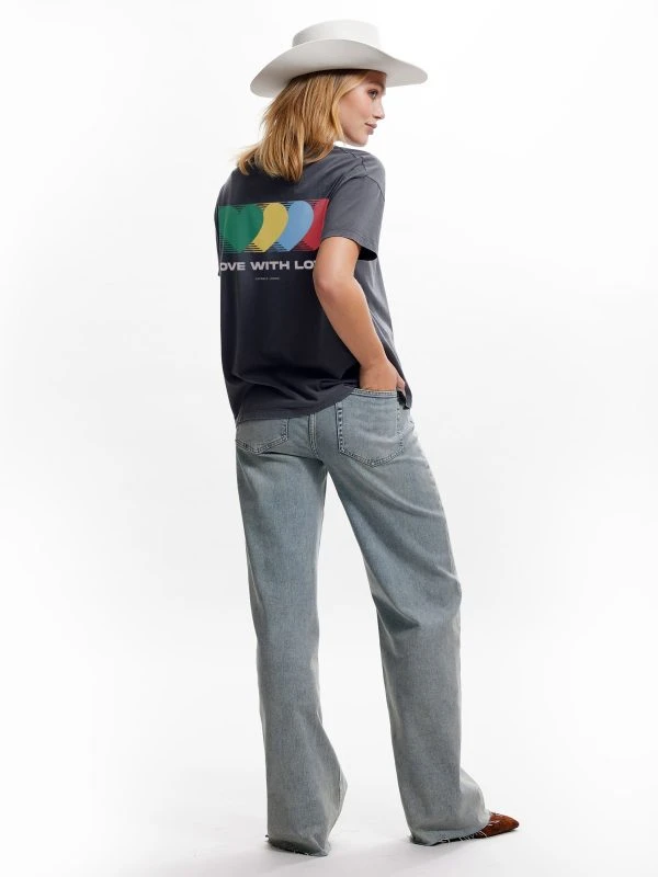 Catwalk Junkie T-shirt