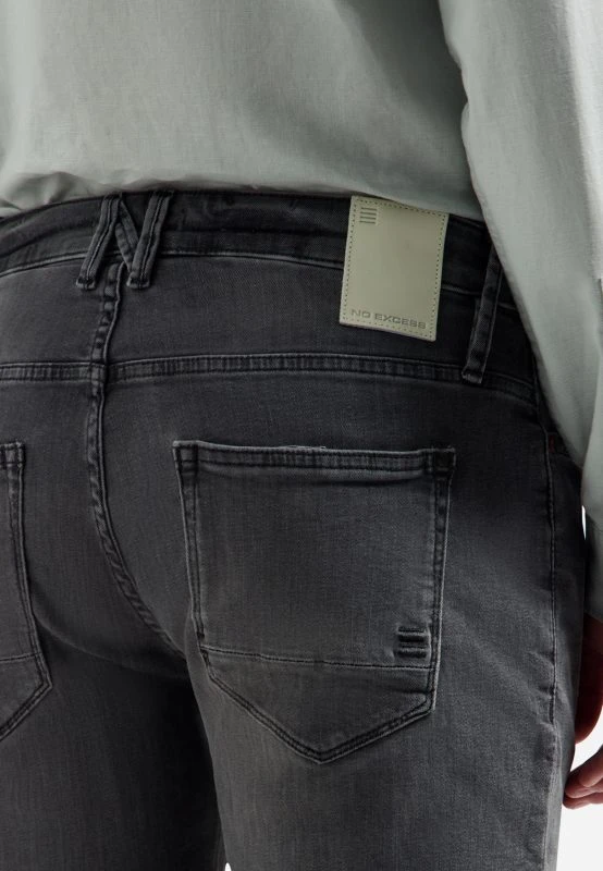 No Excess Jeans Short