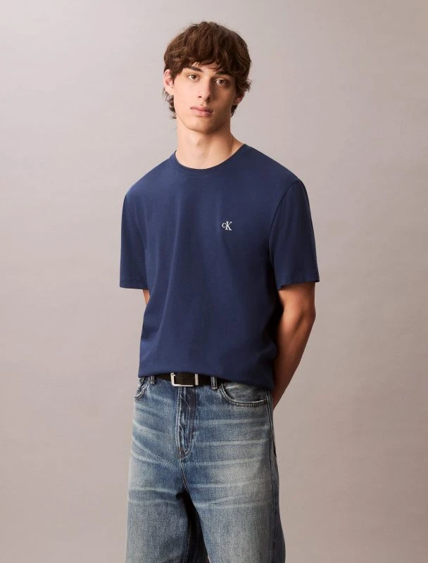 Calvin Klein T-shirt