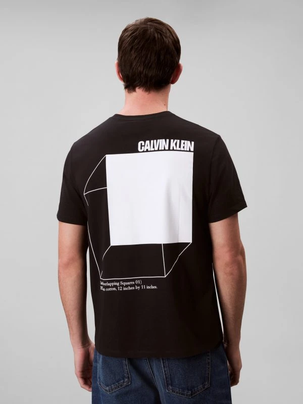 Calvin Klein T-shirt
