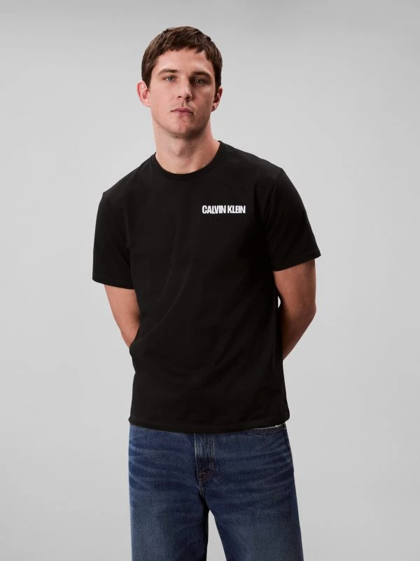 Calvin Klein T-shirt