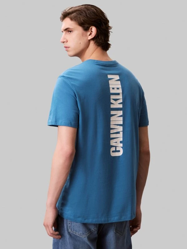 Calvin Klein T-shirt