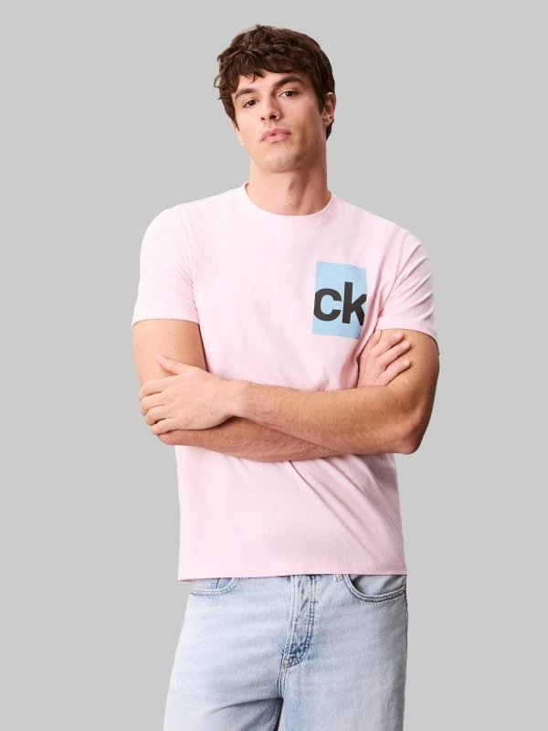 Calvin Klein T-shirt