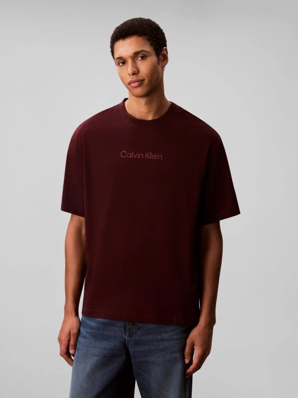 Calvin Klein T-shirt