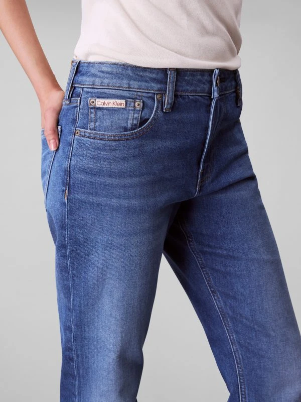Calvin Klein Straight Fit