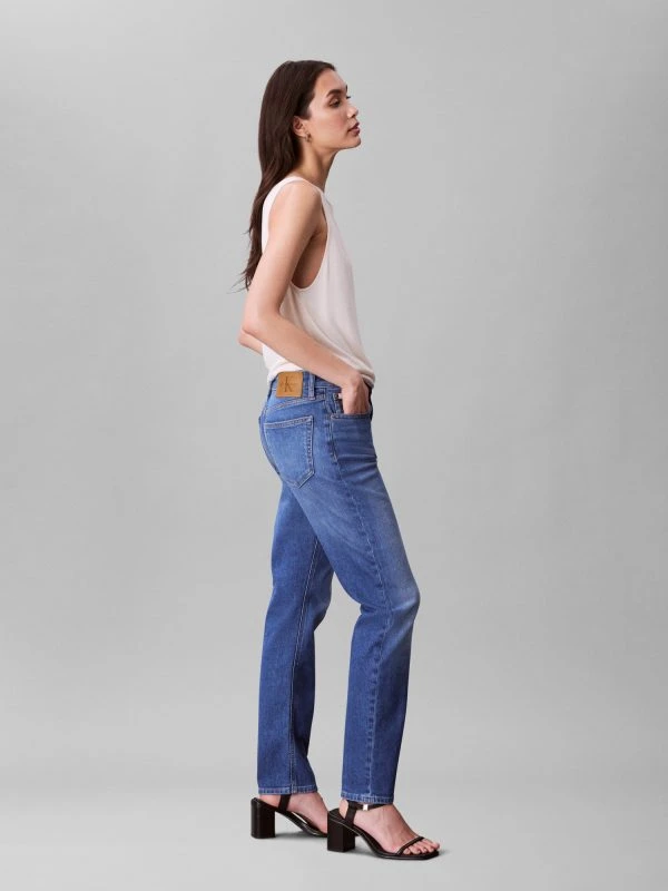 Calvin Klein Straight Fit