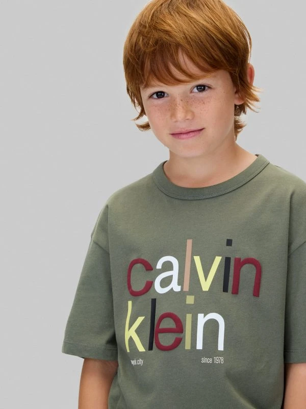 Calvin Klein T-shirt