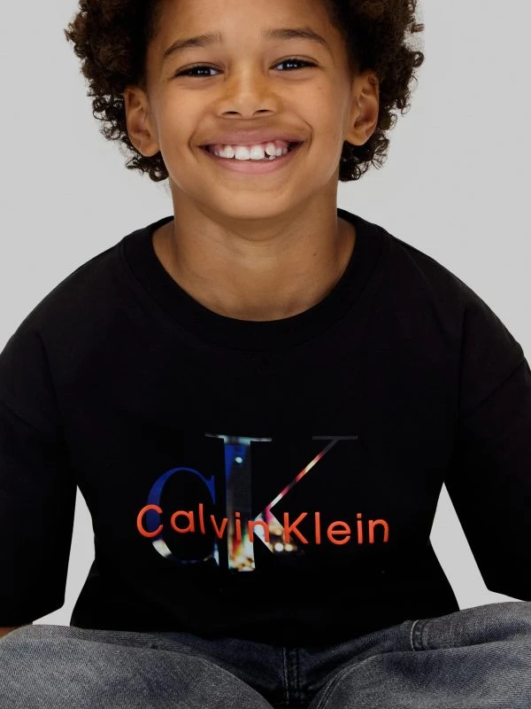 Calvin Klein T-shirt