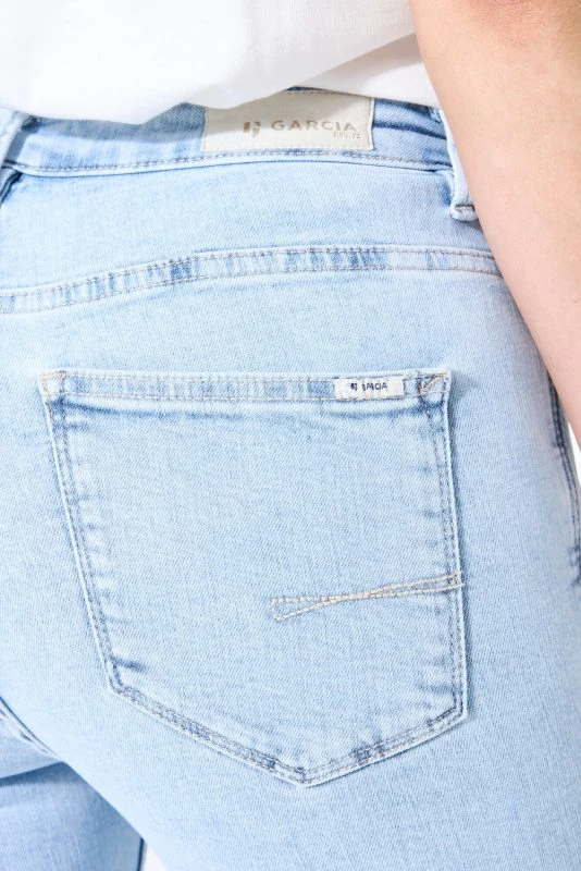 Garcia Straight Fit CELIA