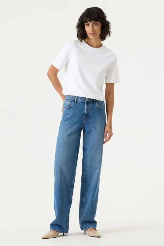 Garcia Straight Fit CELIA
