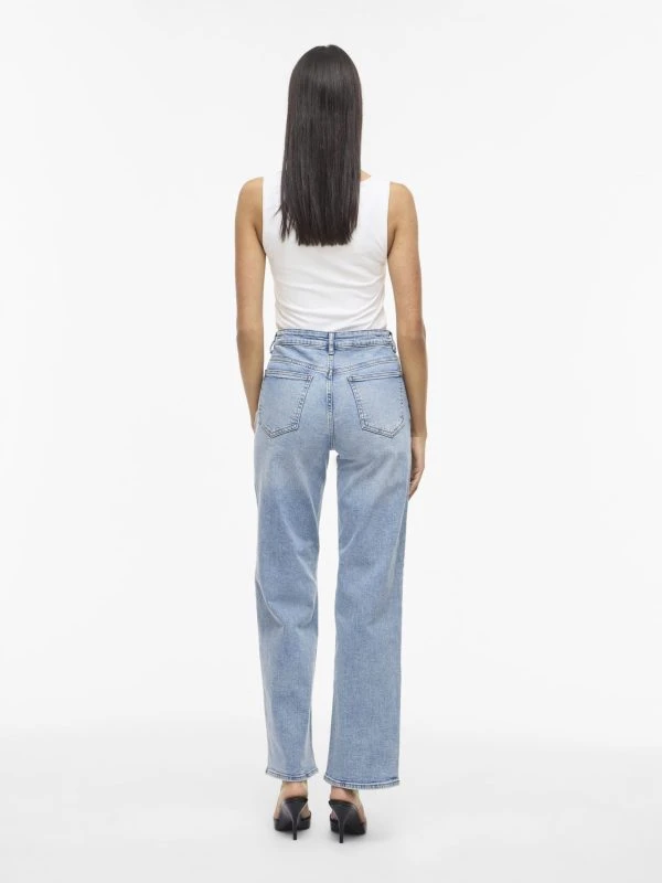 Vila Straight Fit LISA